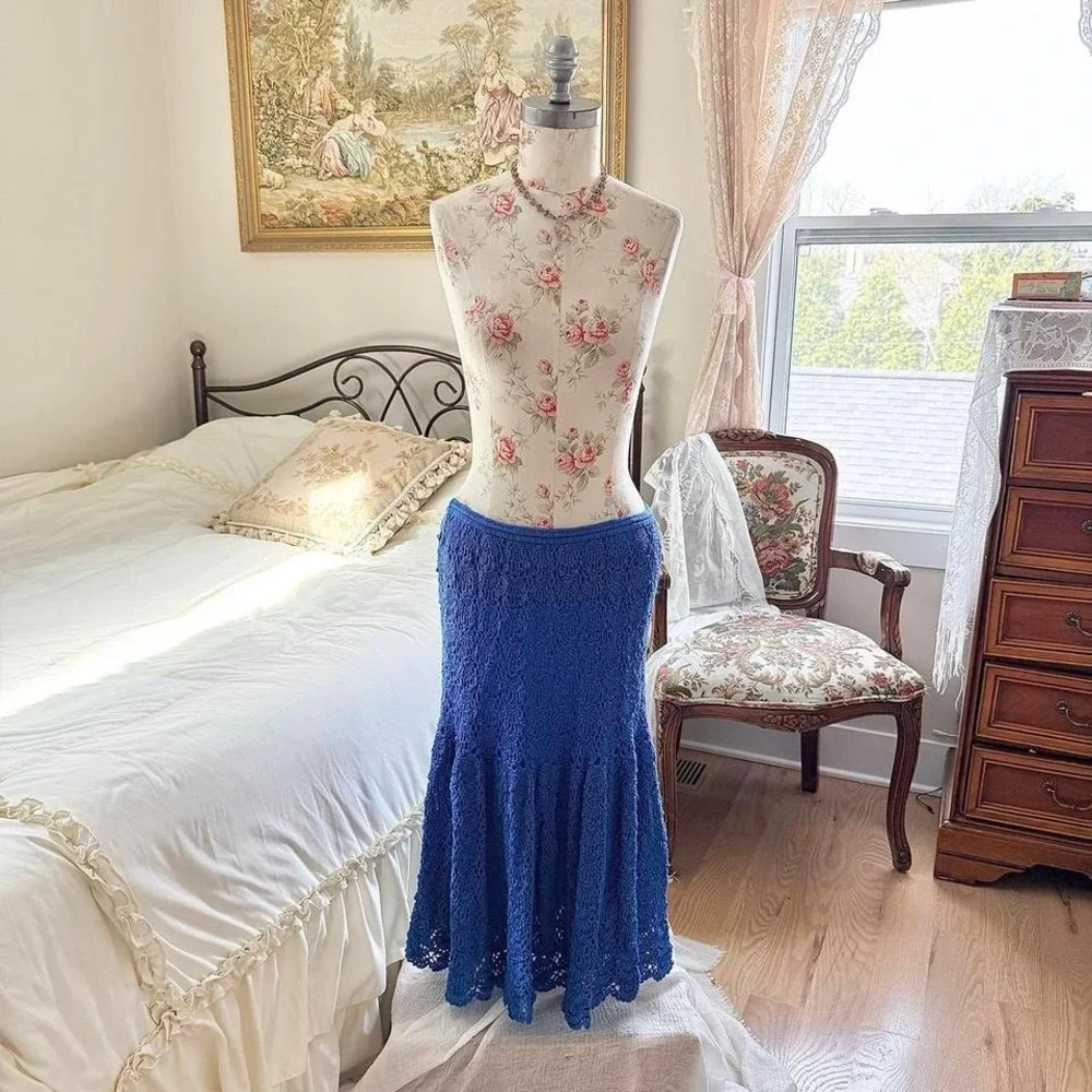 crochet midi skirt  Vintage blue crochet midi skirt size medium - Picture 2 of 6